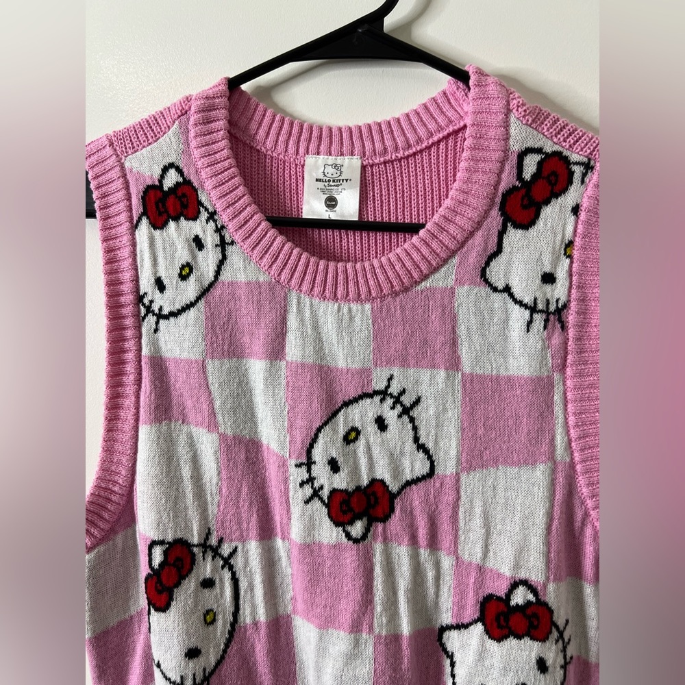 Hello Kitty sweater vest - Picture 3 of 5